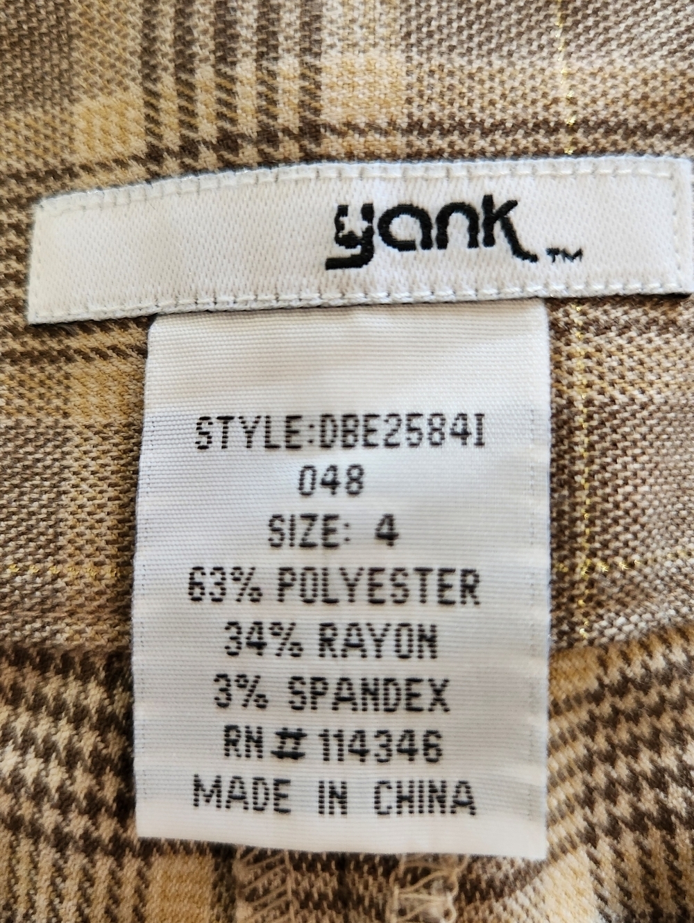 Yank Y2K Plaid Tailored Shorts in Tan and Cream Size 4 - Picture 2 of 7